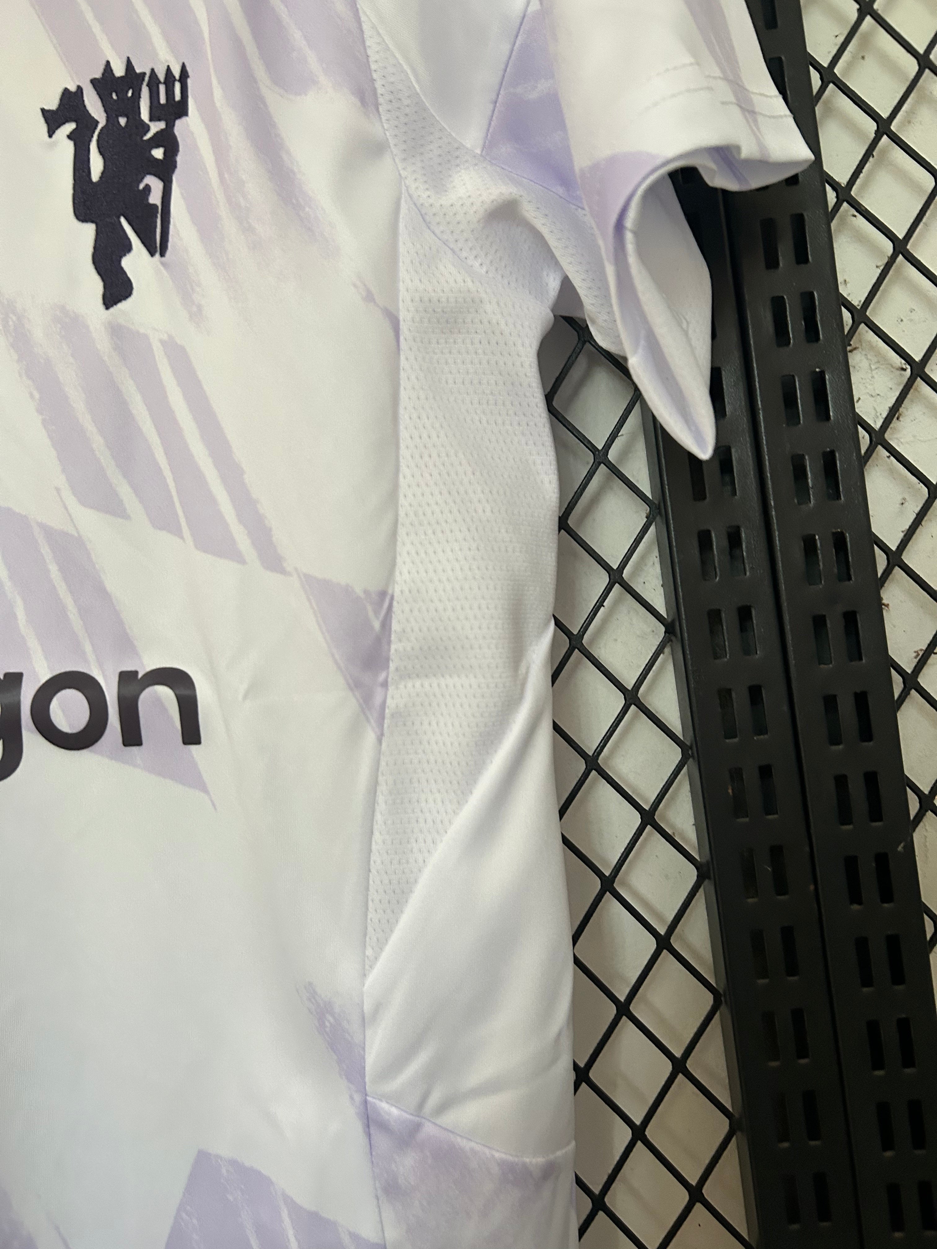 25-26 Manchester United Away