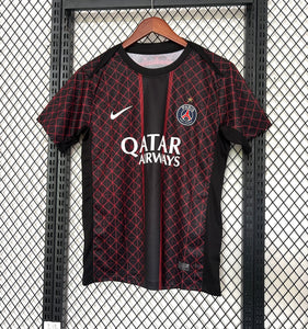 25-26 Paris pre-match suit