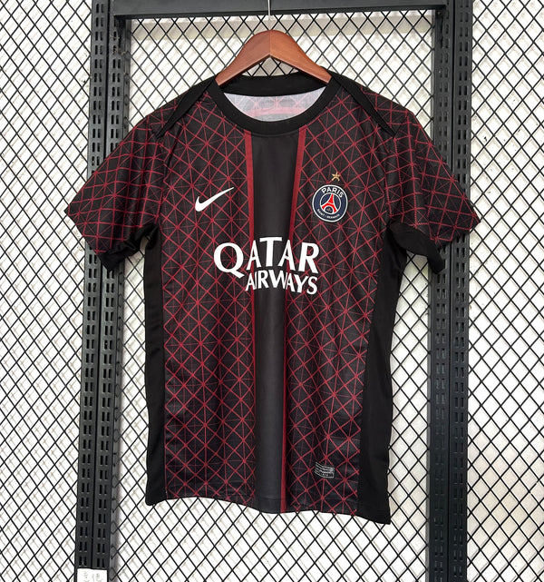 25-26 Paris pre-match suit