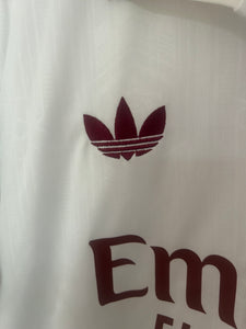 25-26 Arsenal second away white