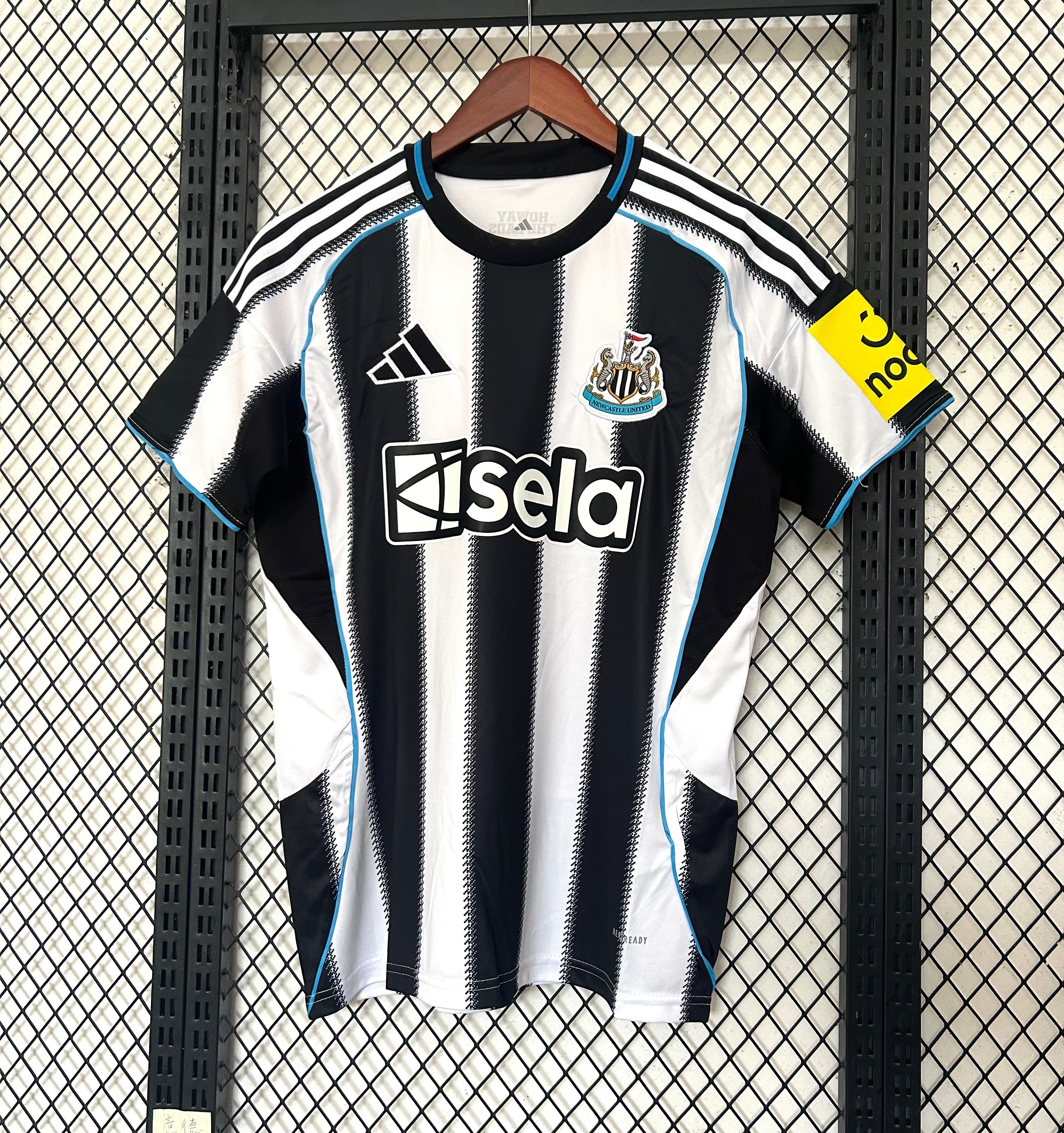 25-26 Newcastle Home