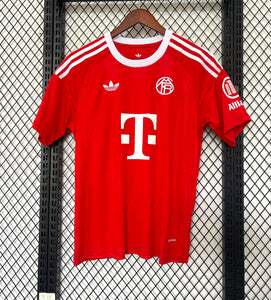 25-26 Bayern goalkeeper