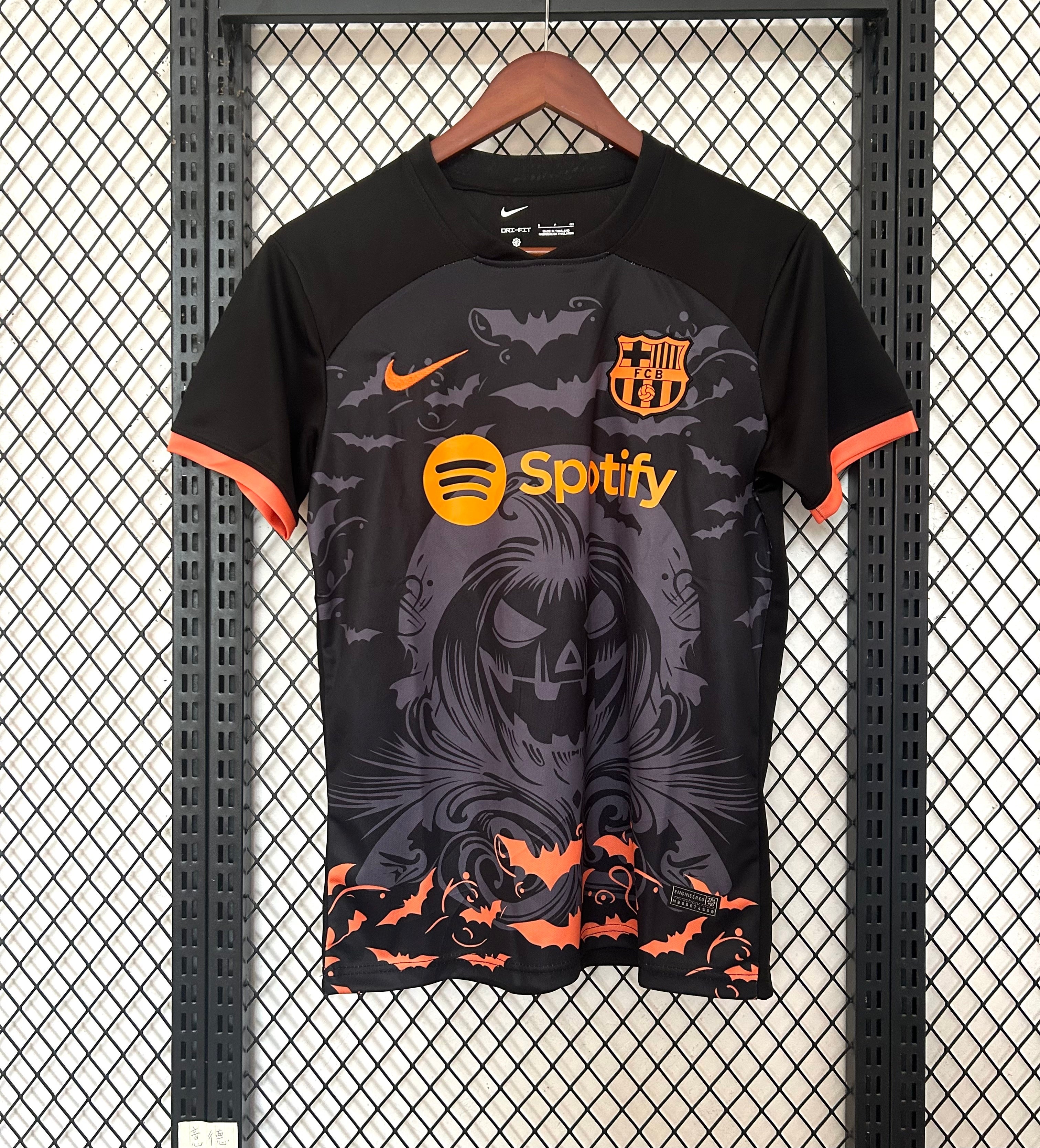 25-26 Barcelona Special 6