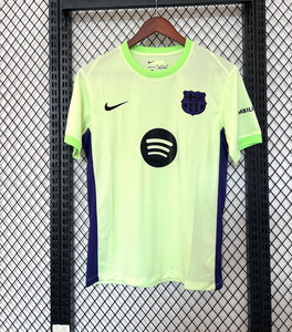 25-26 Barcelona Fluorescent Green