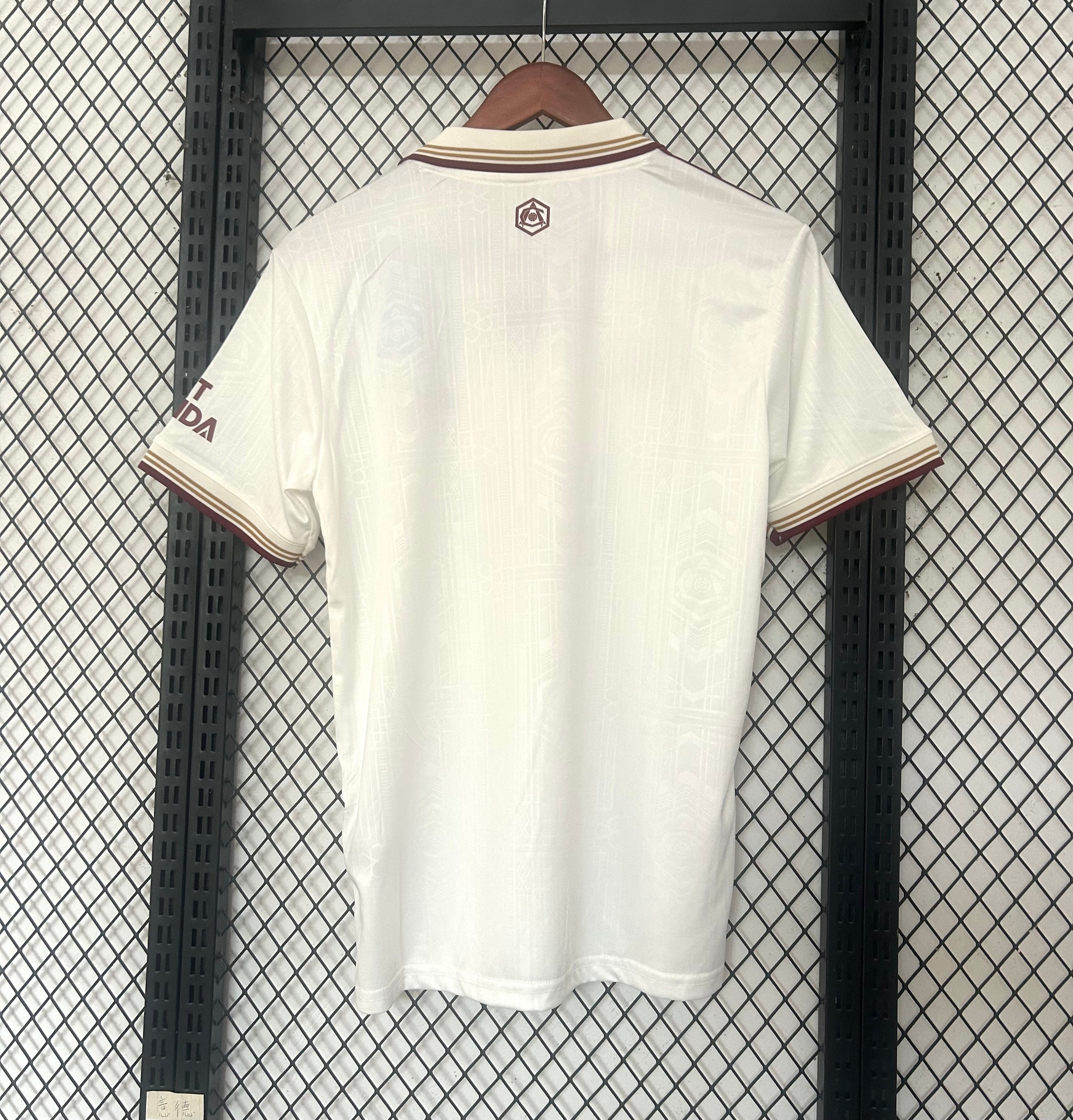 25-26 Arsenal second away white