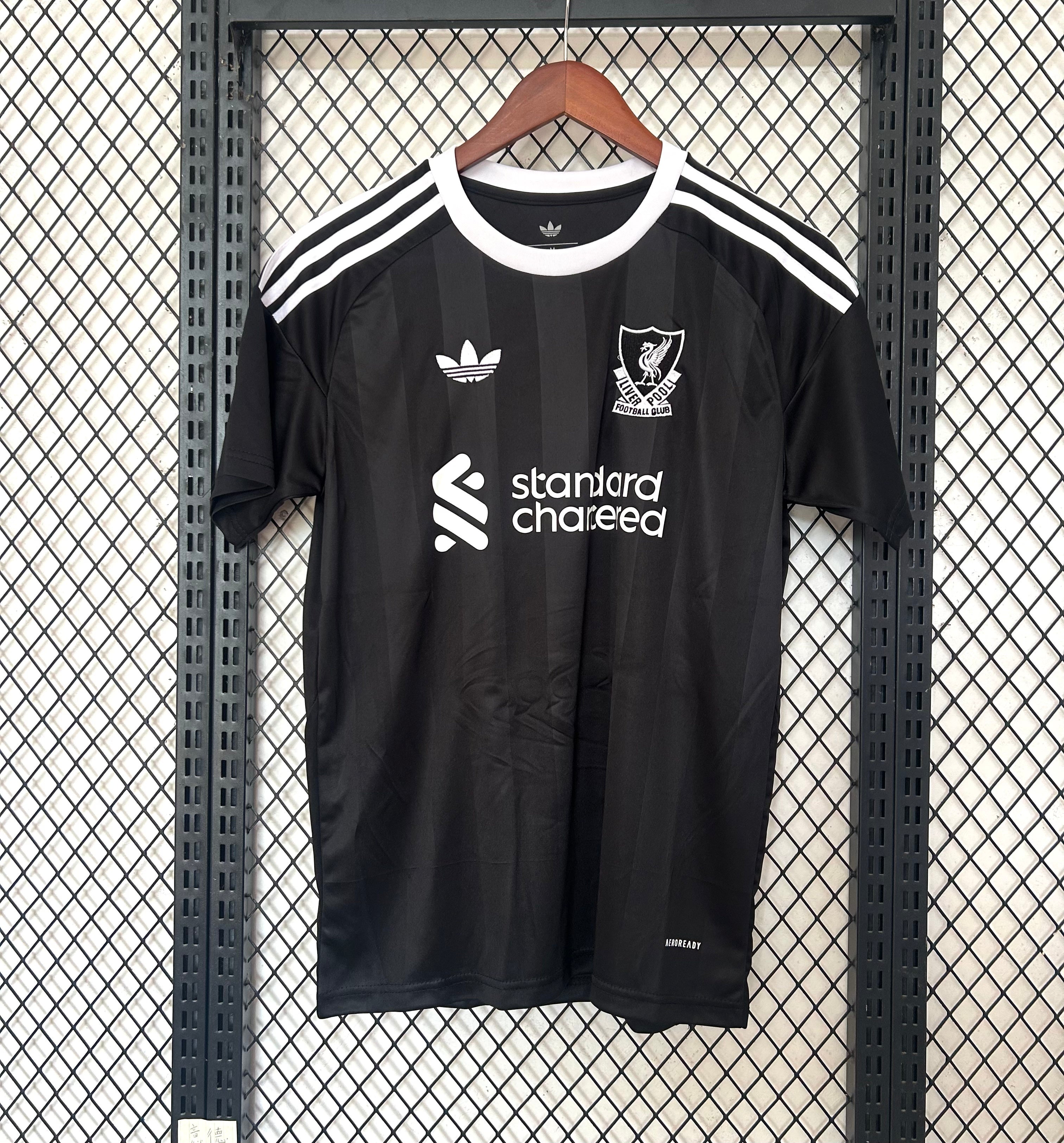 25-26 Liverpool Goalkeeper Black