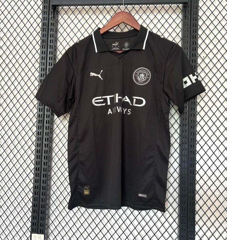 25-26 Manchester City away